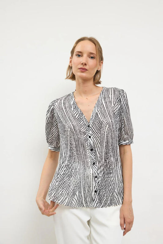 Tinta & Bariloche Black & White Polka Dot Fitted Blouse V-Neck, Puff Sleeves BACHATA