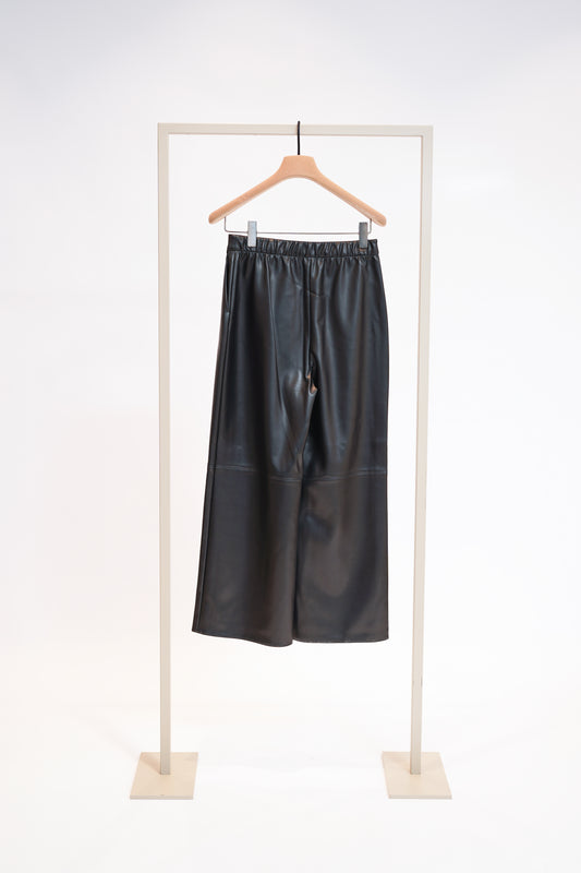Herzens Black Faux Leather Wide Leg Trousers – Elasticated Waistband & Side Pockets