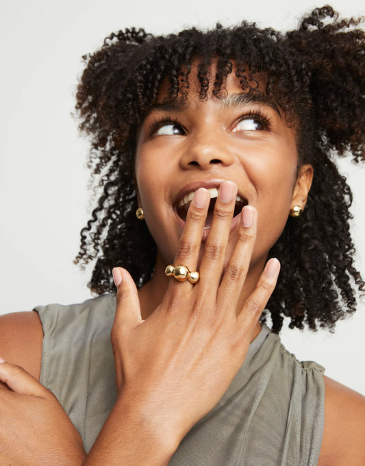 Uno de 50 Gold Ring with Three Central Beads ANI0844