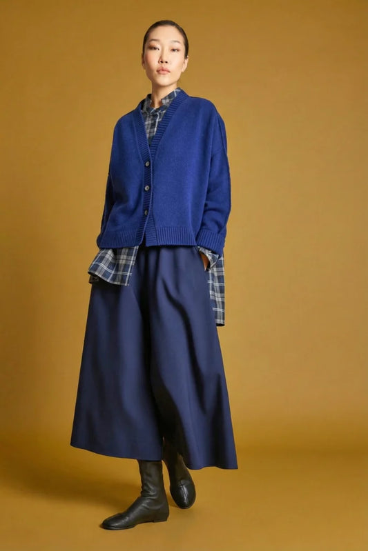 Isik Ozgur Deep Marine Cashmere Blend V Neck Cardigan – Wide Fit