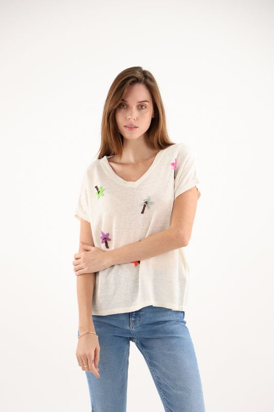 Estheme Chalk Linen Sweater– V-Neck Fine Knit, Short Sleeve with Embroidered Palm Motif CKE6266E