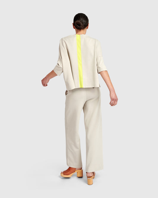 Alembika Cream Cotton‑Blend Loose Fit Top with 3/4 Sleeves and Neon Back Stripe UT115E