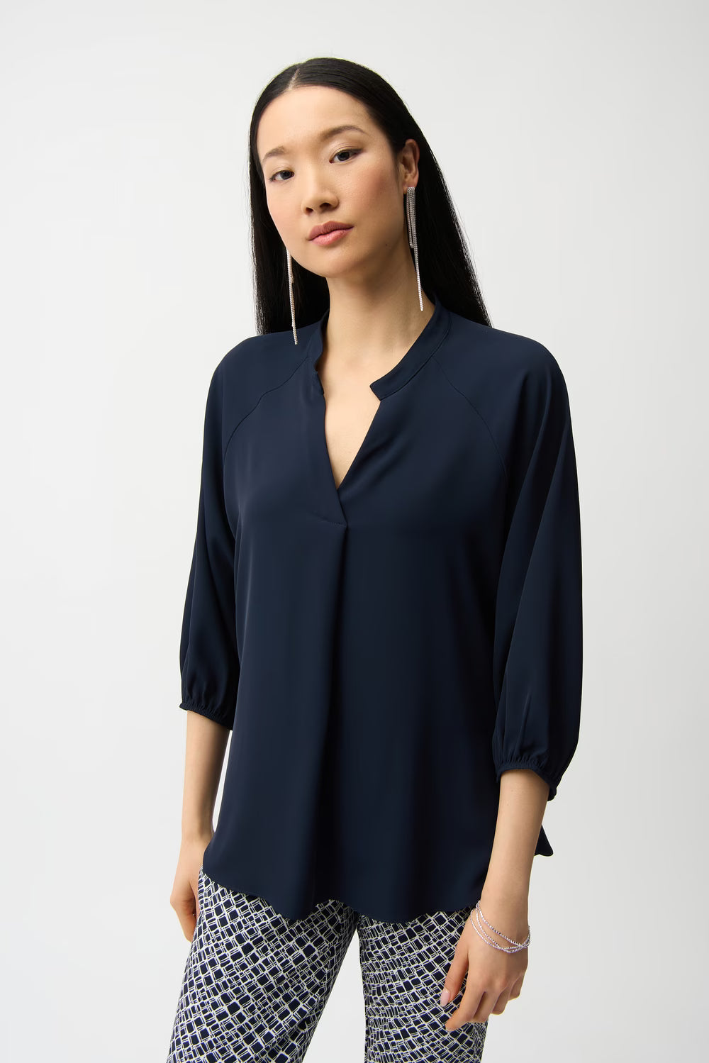 トップス yiyounggyeoung End of Smoking collar T Joseph Ribkoff Midnight Blue Mock Neck Puff Sleeve Top 261076