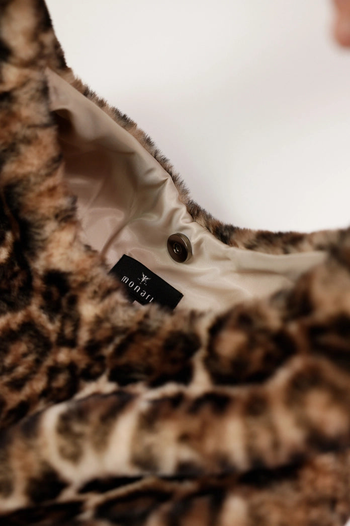 Monari Fluffy Faux Fur Bag with Leopard Print 809418