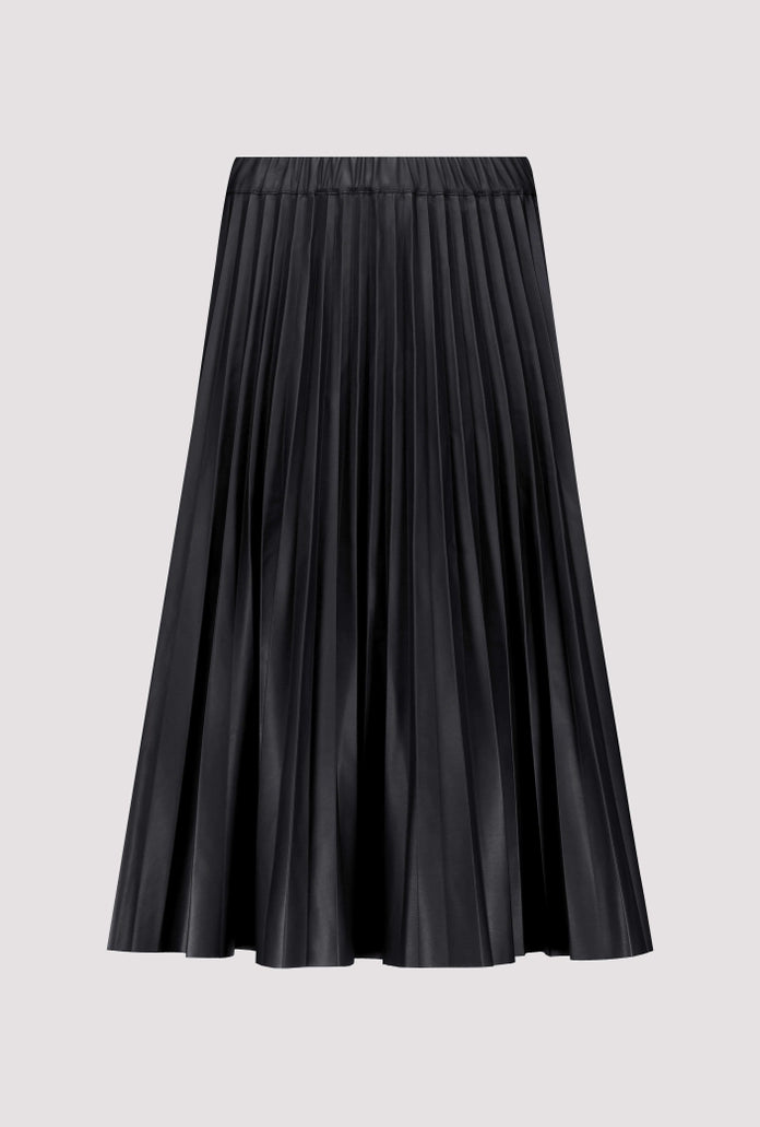 Monari Black Pleated Faux Leather Skirt 
