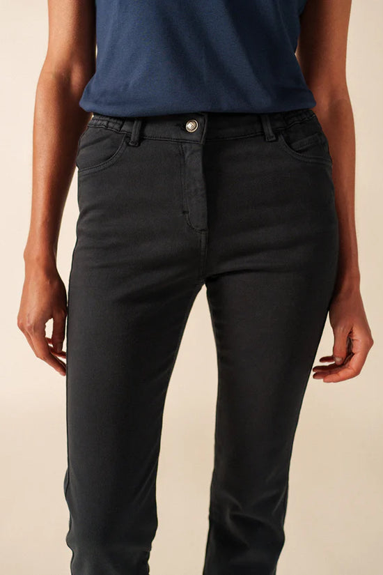 Saint James Navy Slim Leg 5 Pocket Stretch Jeans