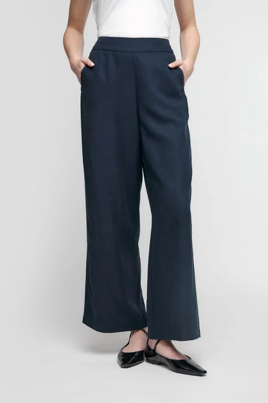 Uchuu navy wide leg trouser