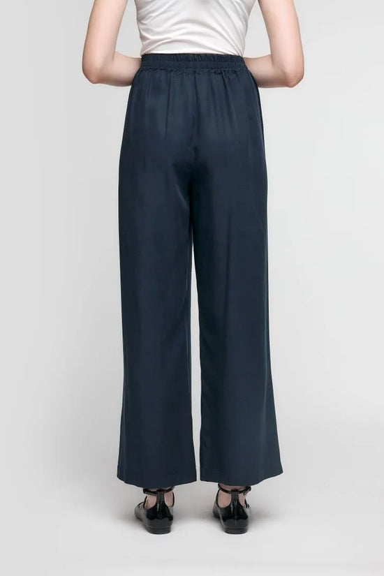Uchuu navy wide leg trouser