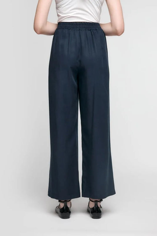 Uchuu navy wide leg trouser