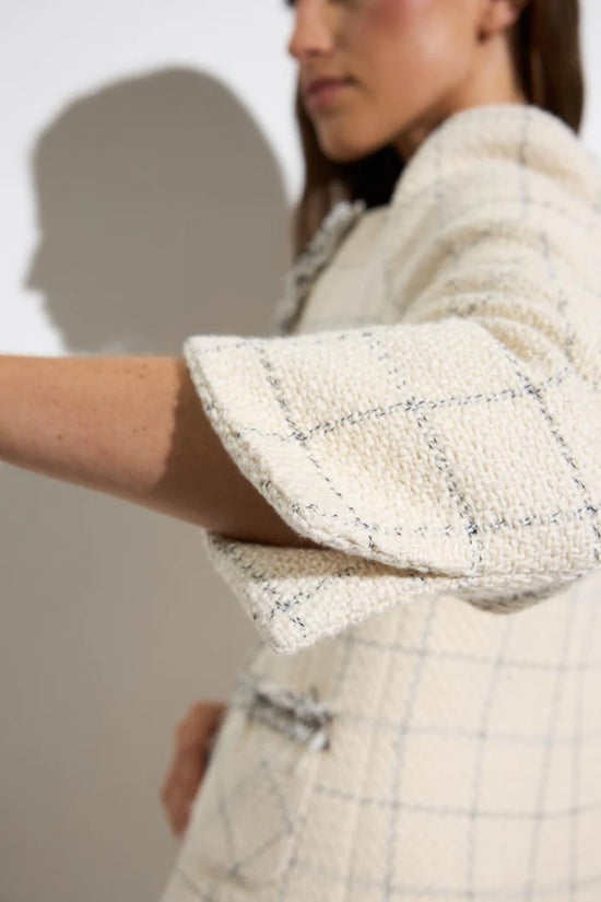 Tinta & Barriloche Natural Check Patterned Short Tweed Jacket