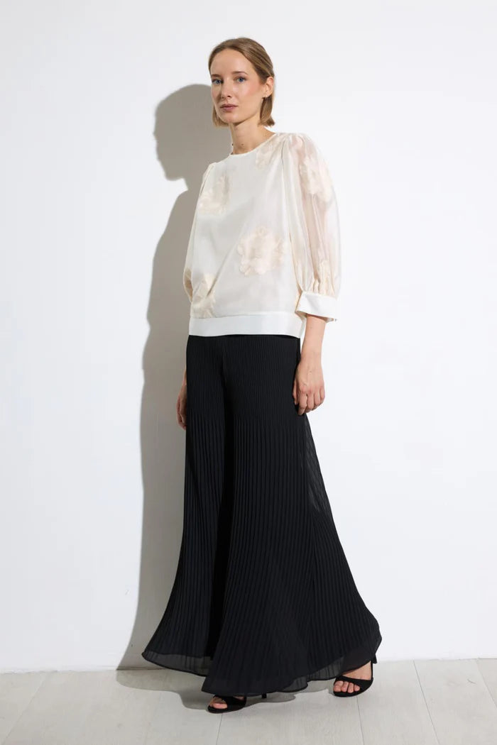 Tinta & Bariloche Black Wide Leg Pleated Trousers Musa