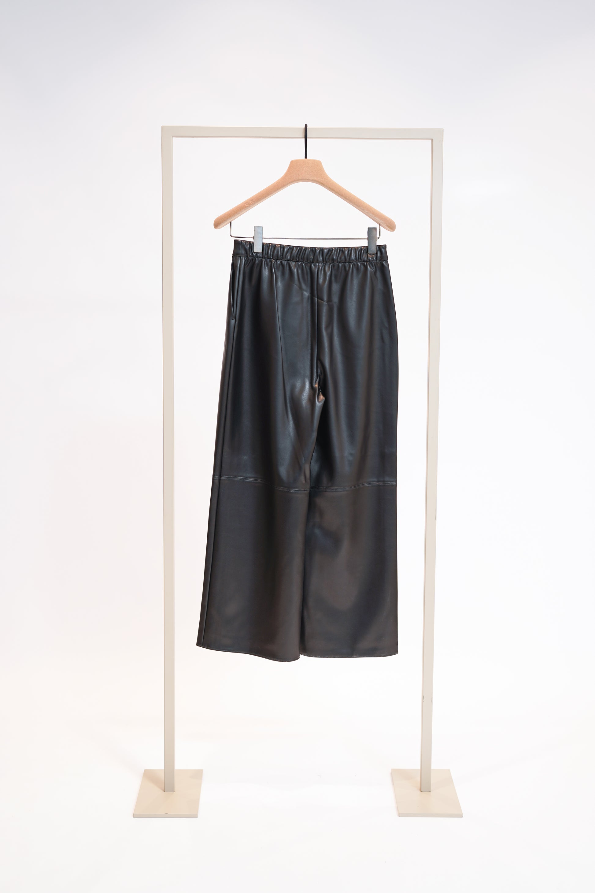 Herzens Black Faux Leather Wide Leg Trousers – Elasticated Waistband & Side Pockets