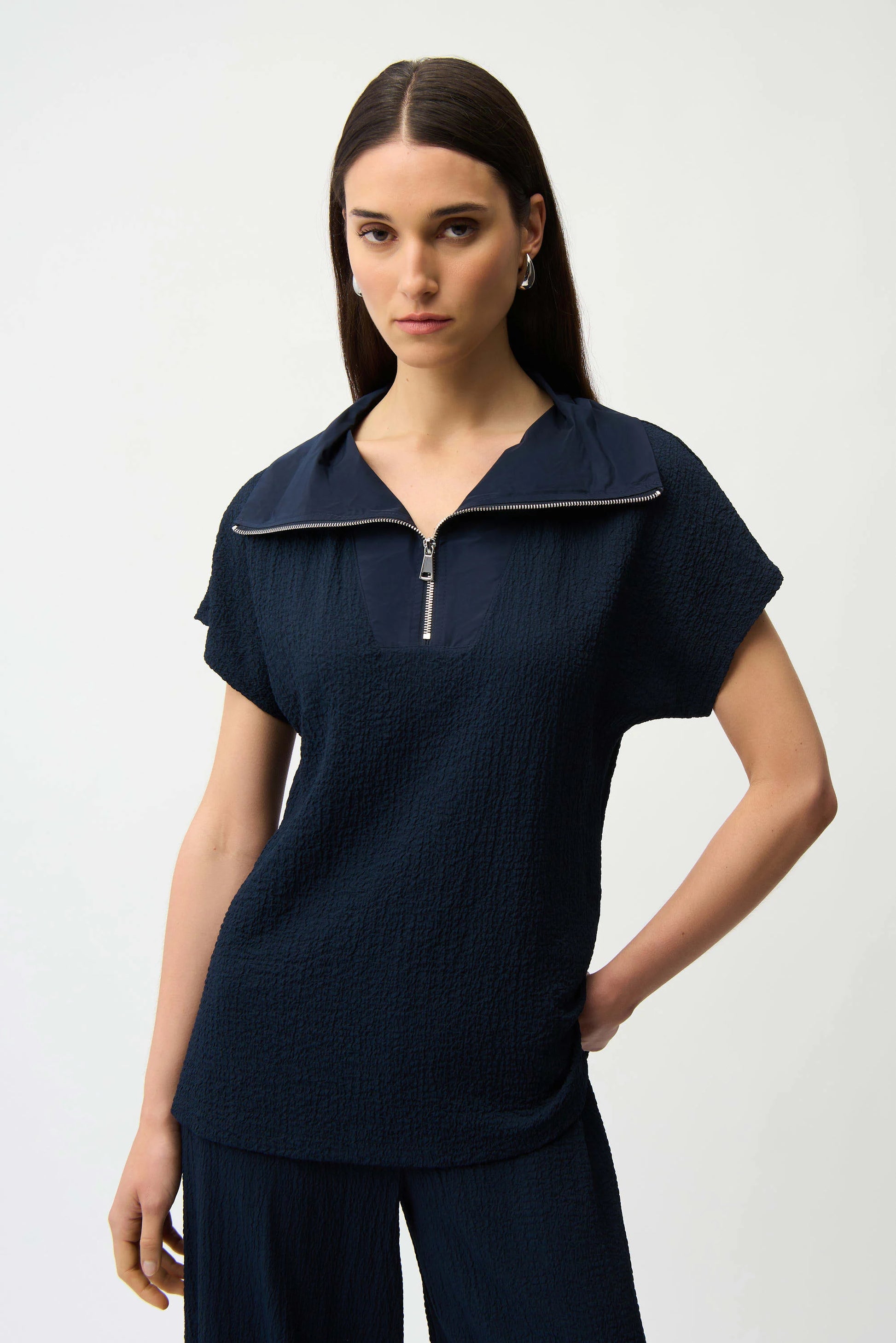 Joseph Ribkoff Midnight Seersucker Boxy Top With Memory Collar 261017