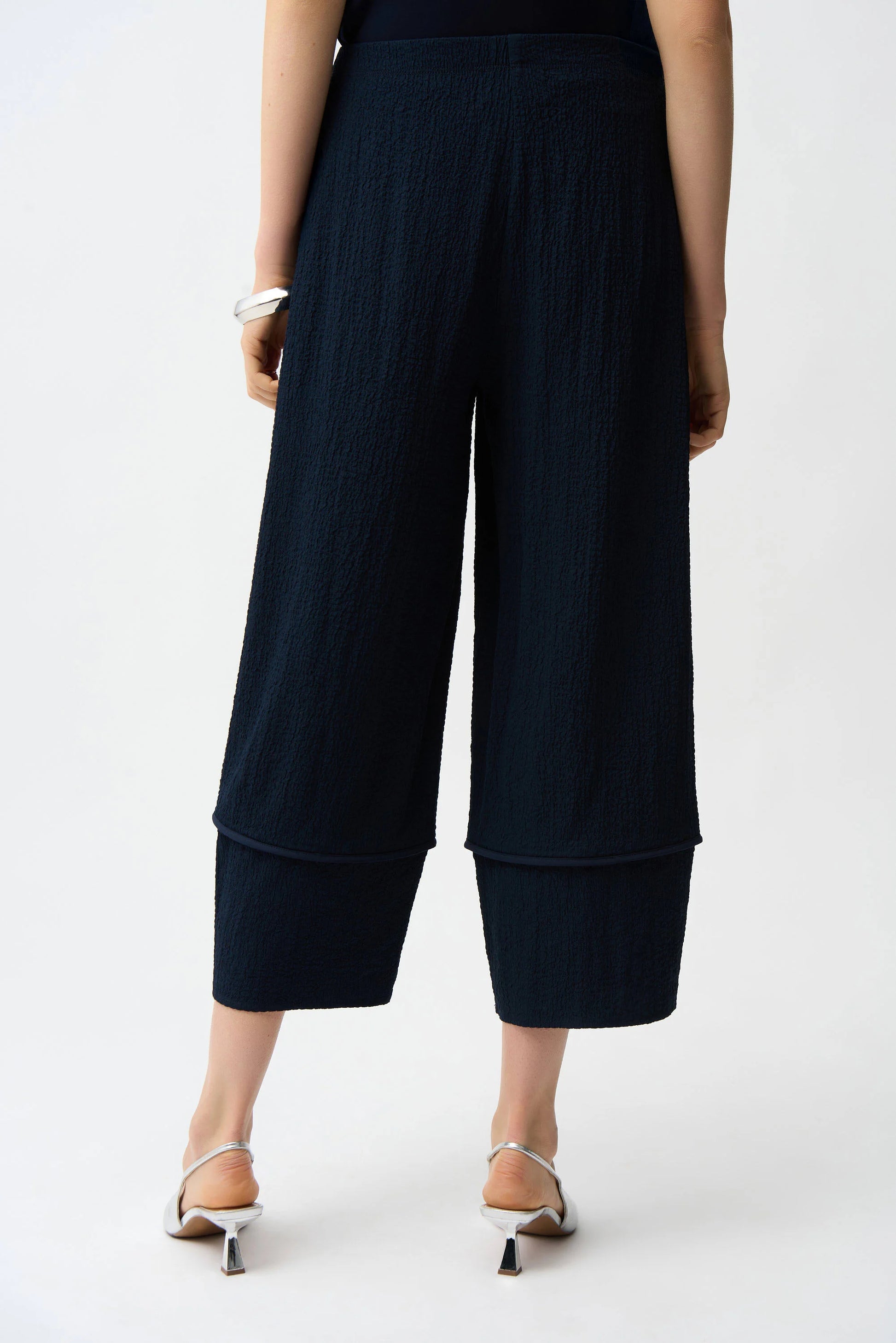 Joseph Ribkoff Midnight Seersucker Balloon Pull-On Trousers 261062