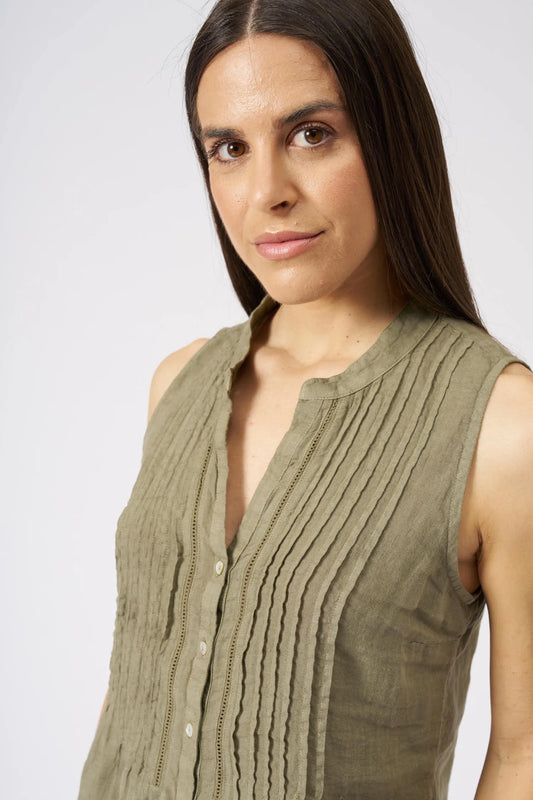 120 Lino pleat front sleeveless top 19G1 B317