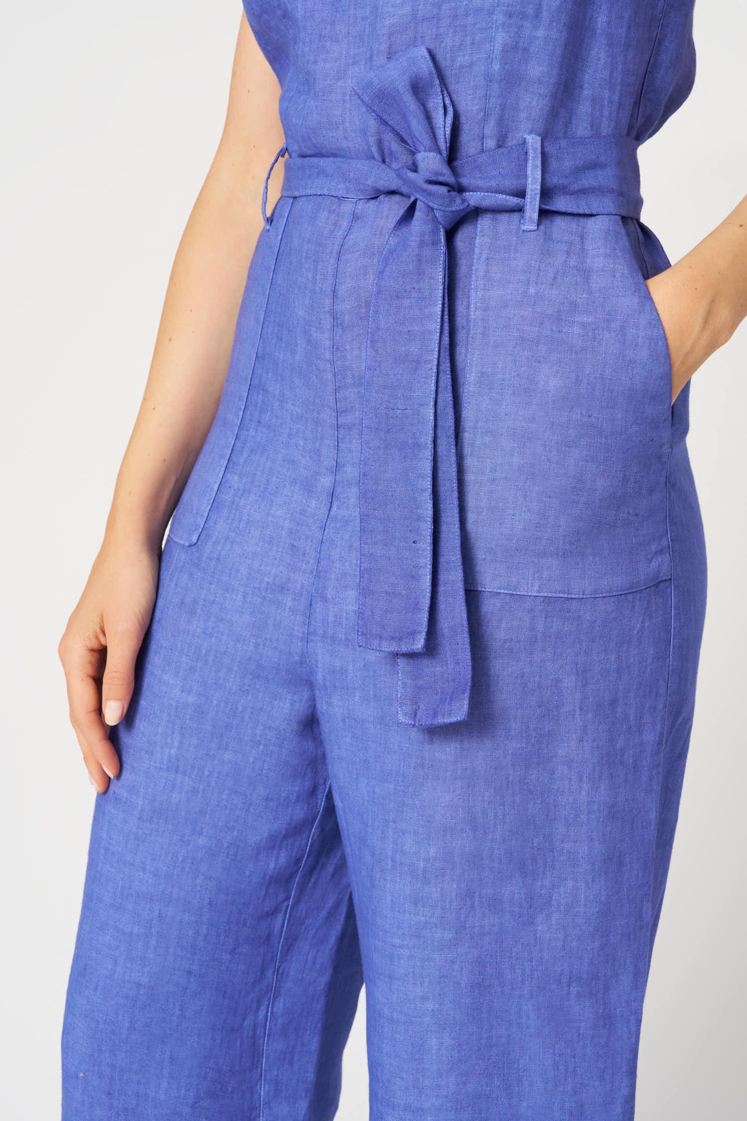 120 Lino Ink Blue Linen Jumpsuit – Sleeveless Wide Leg, Tie Waist, Side Pockets 33ALIW4PLC