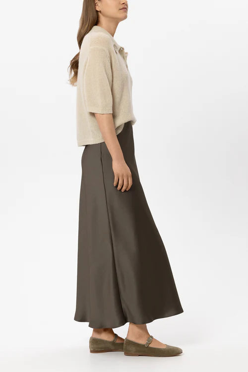 Luisa Cerano Muskat Long Slim Satin Skirt