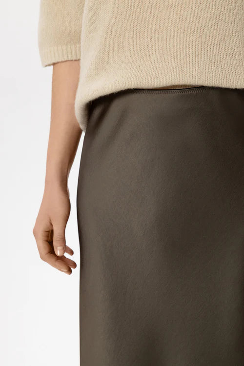Luisa Cerano Muskat Long Slim Satin Skirt