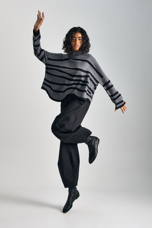 Isik Ozgur wave stripe sweater 2634-01