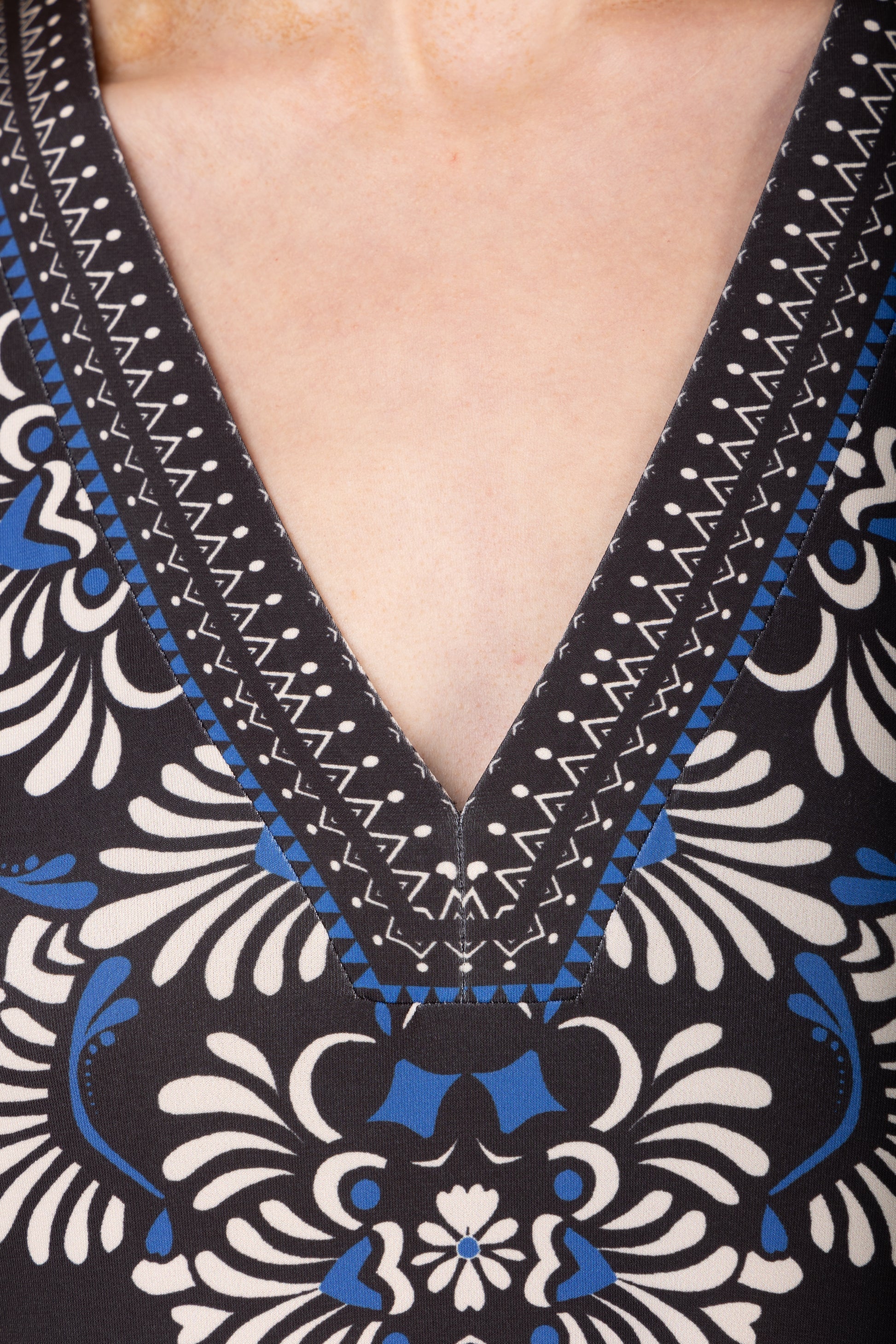 Hale Bob Black Lilyana Maxi Jersey Dress 58ND650A