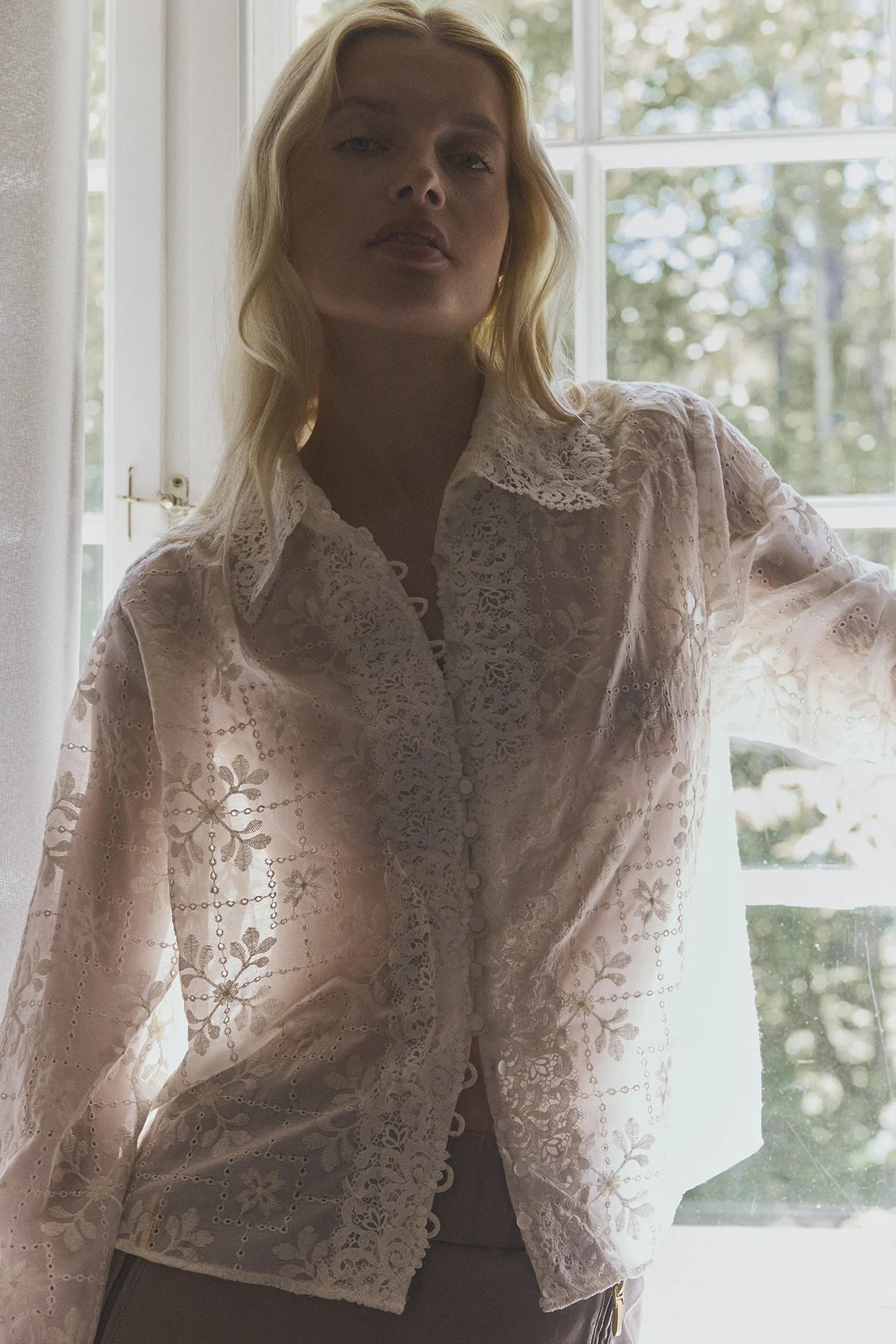 Gustav Off White Embroidered Blouse – Lace Collar, Long Sleeves