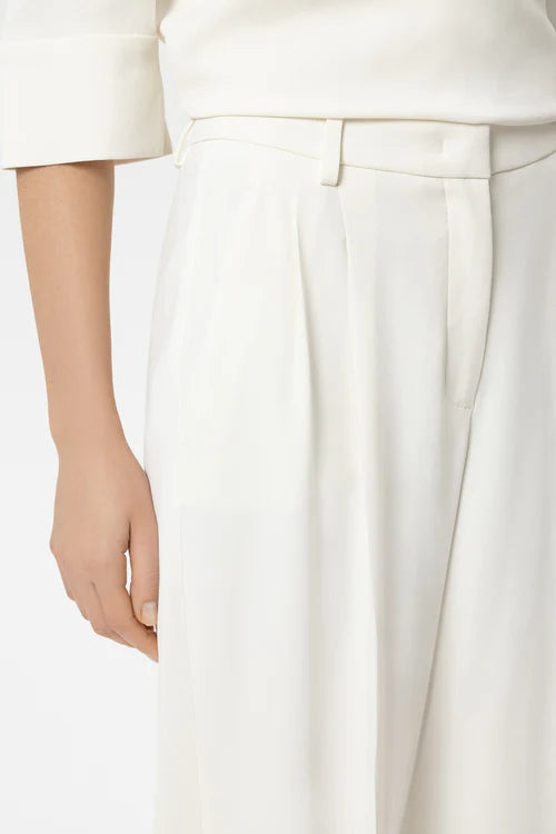 Luisa Cerano off-White Tapered Trousers with Pleat