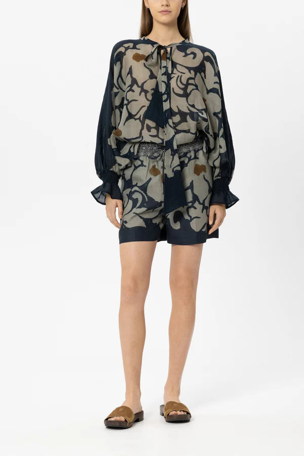 Luisa Cerano Khaki/Black Ramie Shorts with Flower Print