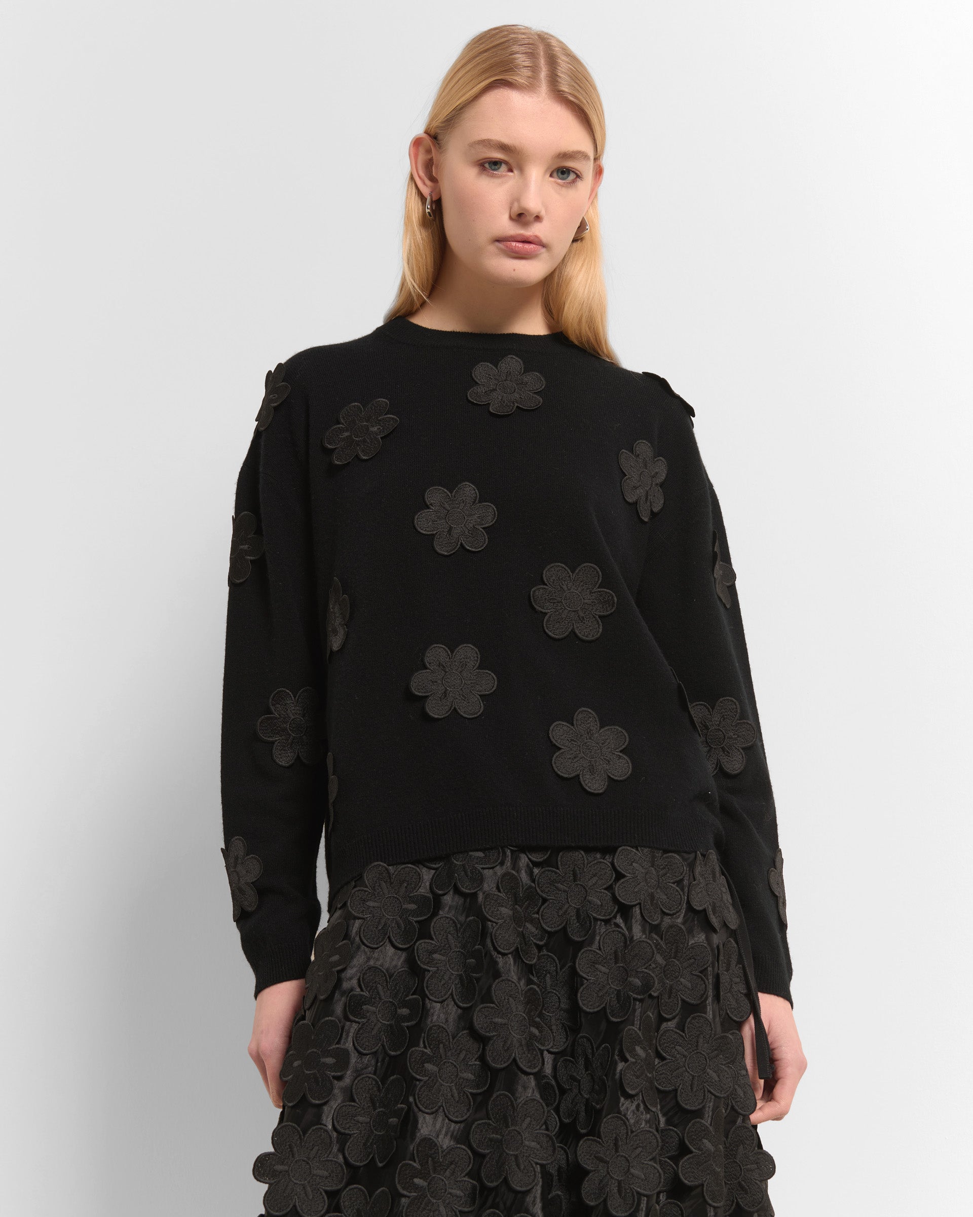 Beatrice B Black Wool Cashmere Blend Sweater Crew Neck with Floral Embroidery
