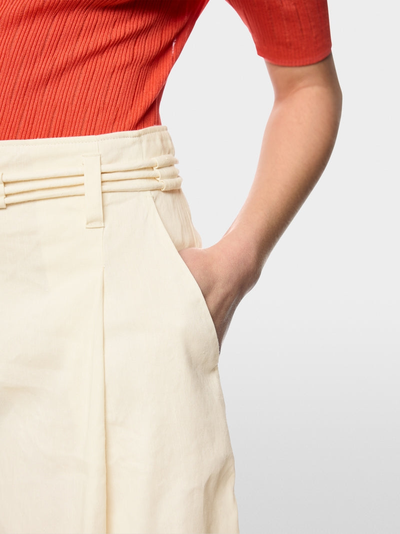Marc Cain Ecru Warangal Linen Blend Shorts