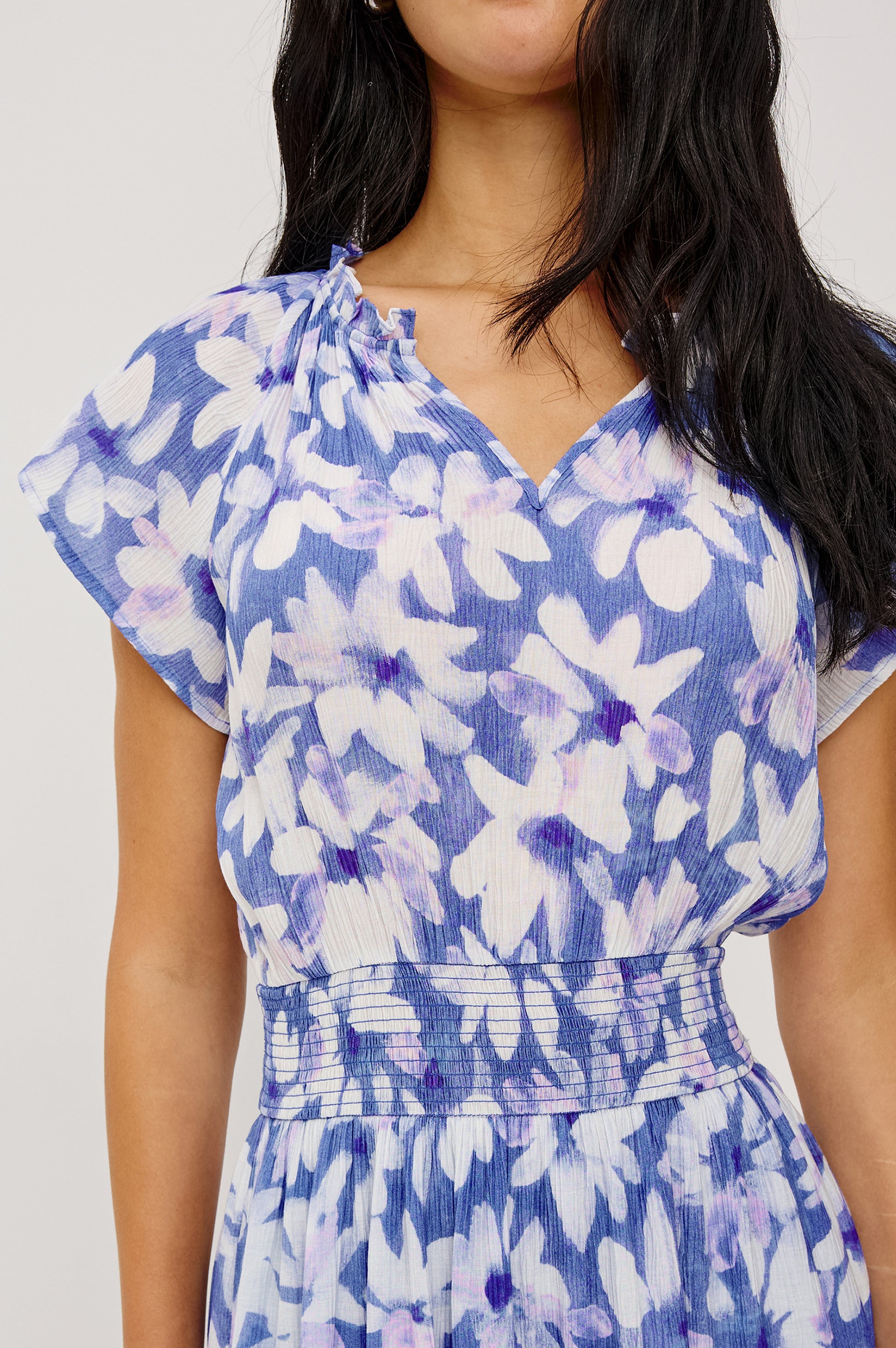 Rails Blue Print Dress – Ruffle Neck Tiered Midi with Smocked Waist AMELLIA