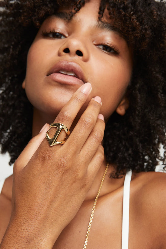 Uno de 50 Gold Manta Ray-Shaped Ring ANI0846