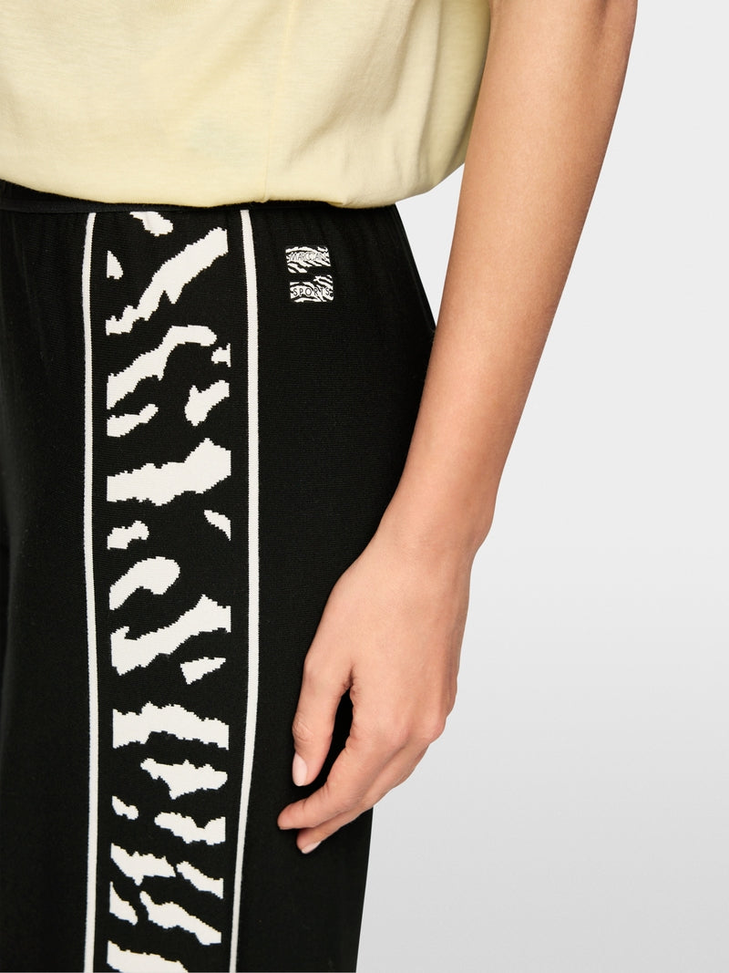 Marc Cain Sports Black Welkom Wide Leg Trousers AS81.25 M09