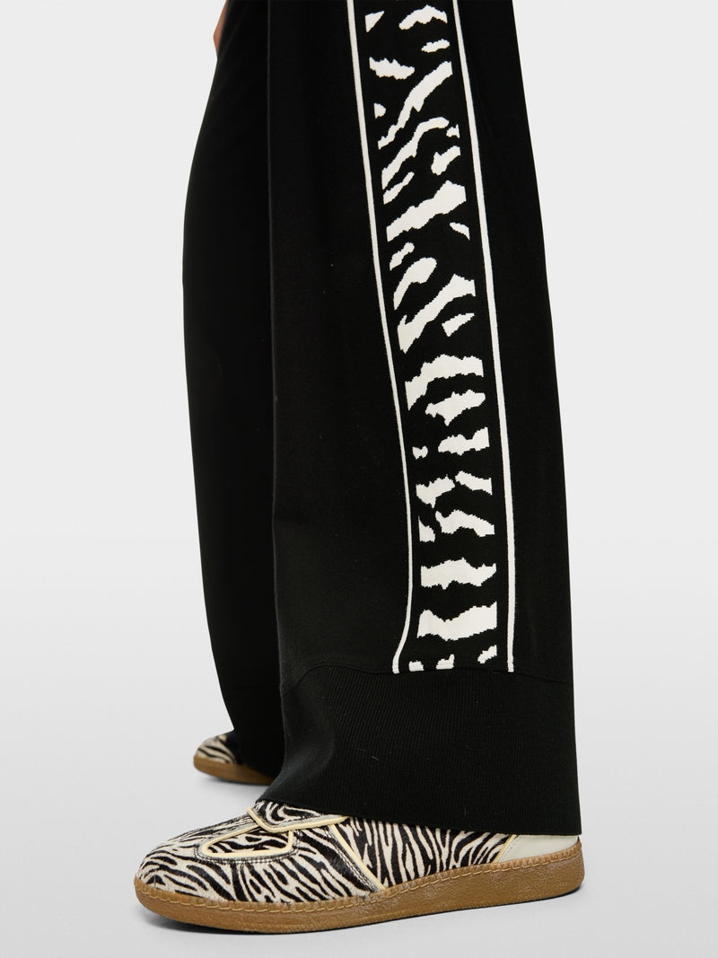 Marc Cain Sports Black Welkom Wide Leg Trousers AS81.25 M09