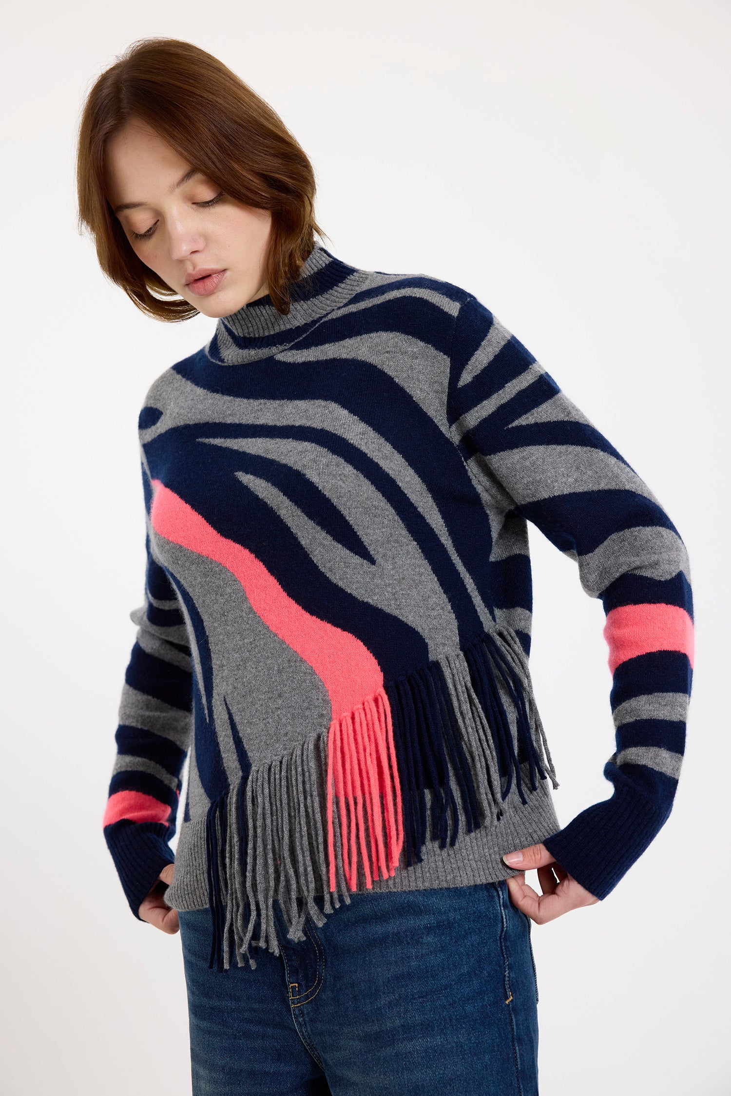 Brodie grey fringe sweater B080