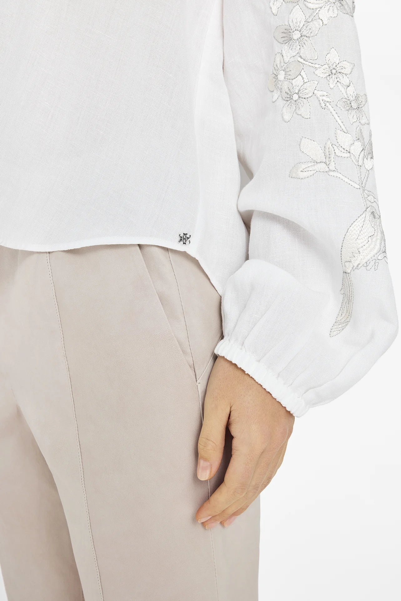 Gustav White V-Neck Long Sleeve Blouse with Floral Embroidery 