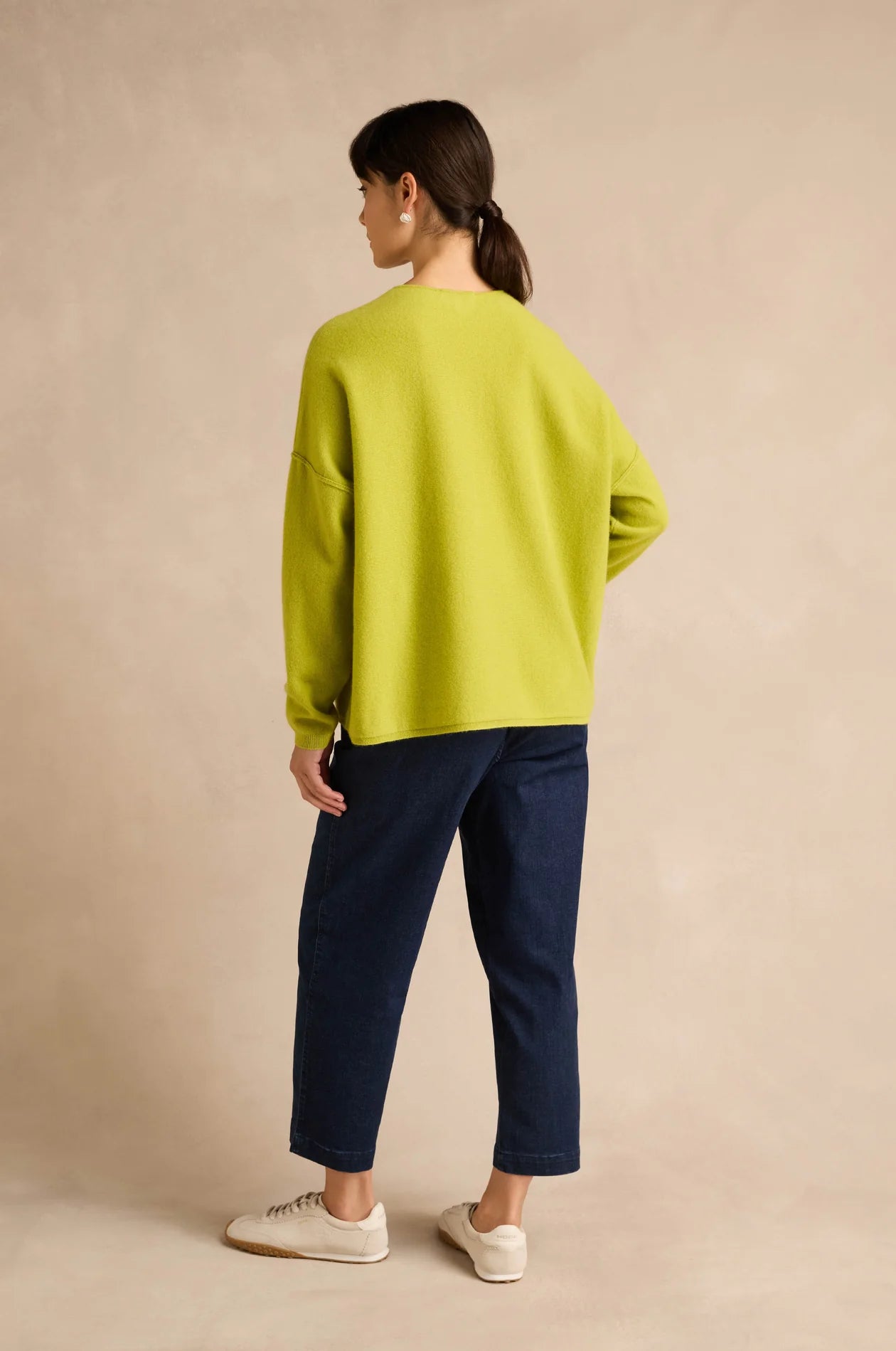 Sahara Kiwi Merino Wool V Neck Sweater