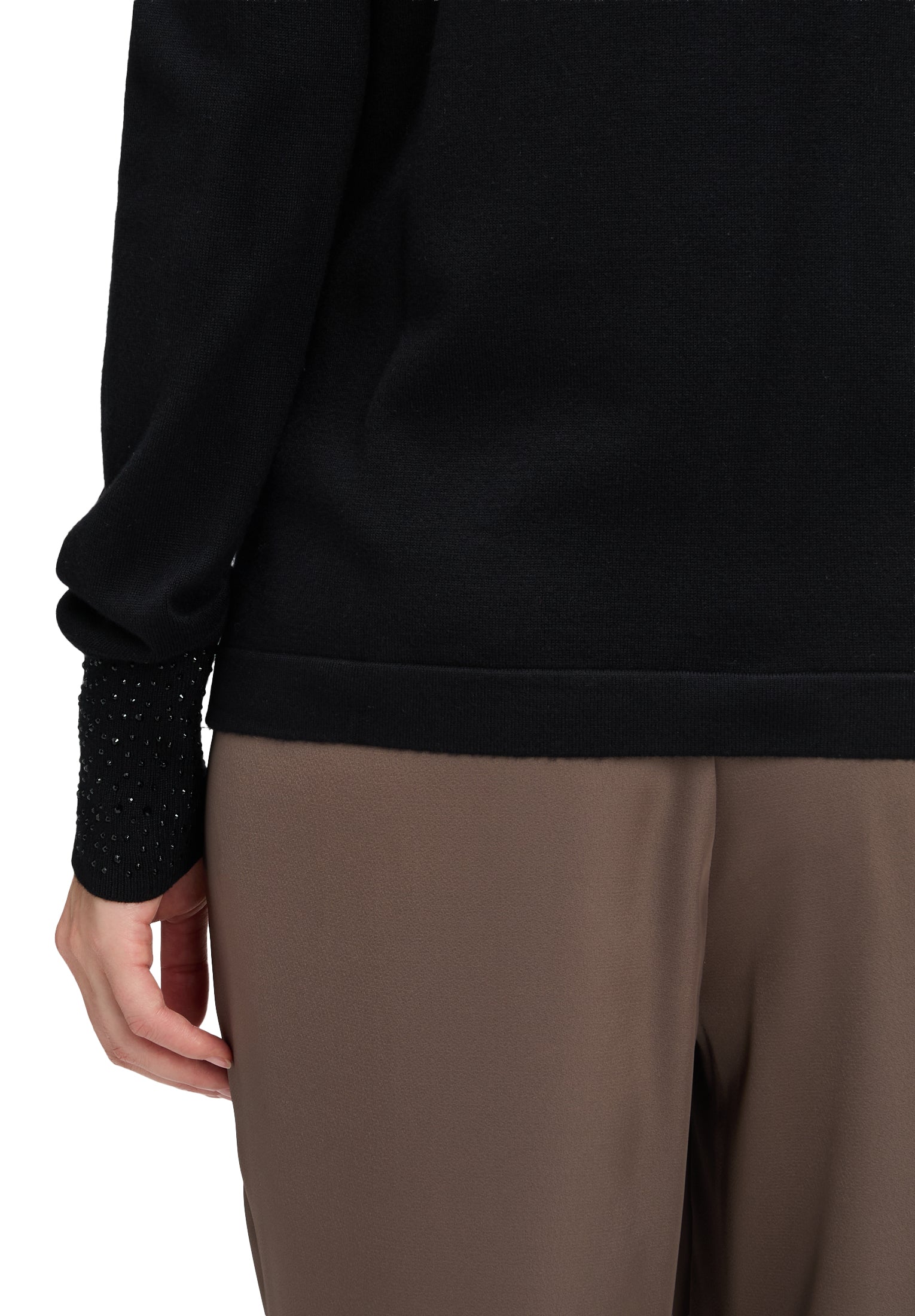 Betty Barclay Black Knit Top – Long Sleeve, Stand-Up Collar, Figure-Skimming Fit 5334 1036