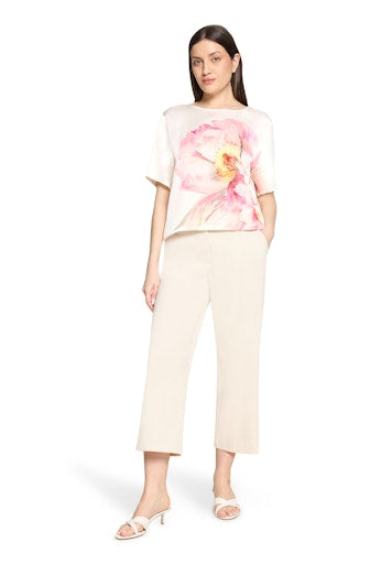 Betty Barclay Floral Print Top Figure-Skimming with Round Neck and Short Sleeve