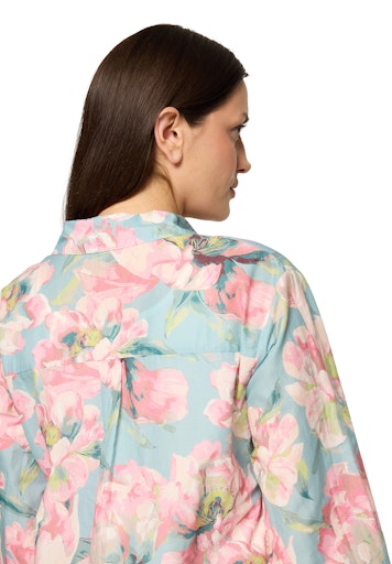 Betty Barclay Mint Floral Print Blouse with V-Neck and Long Sleeve