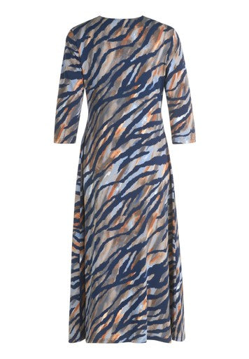 Betty Barclay Blue Animal Print Midi Dress – Fitted V Neck, 3/4 Sleeves