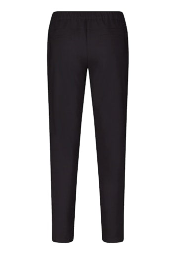 Betty Barclay Black Stretch Trousers in Relaxed Fit 7/8 Length