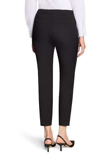 Betty Barclay Black Stretch Trousers in Relaxed Fit 7/8 Length