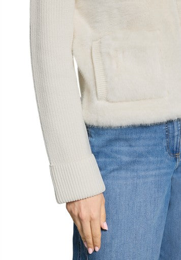 Betty Barclay Off White Knitted Jacket – Faux Fur Front, High Collar & Two-Way Zip
