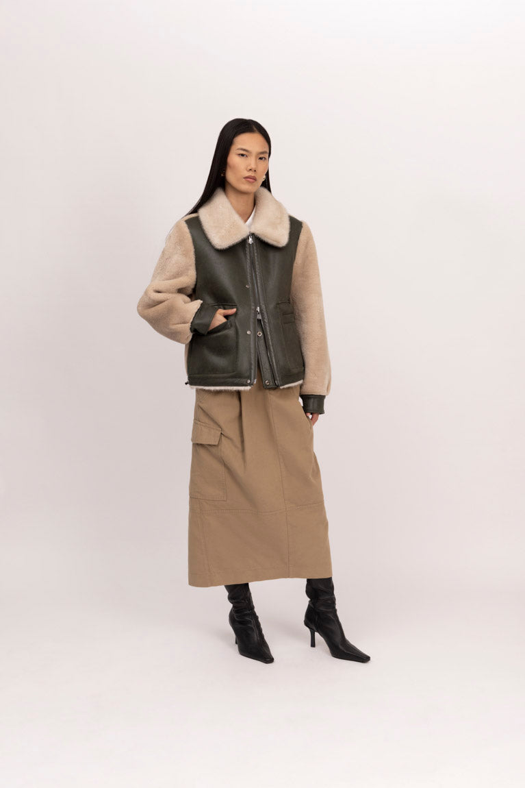 Urbancode Khaki & Winter White Reversible Shearling Collared Barn Coat