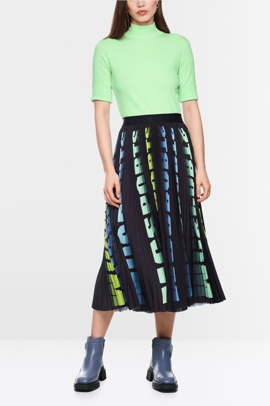 Marc Cain Green Basic T-Shirt with Stand-Up Collar