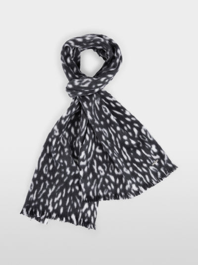 Marc Cain Sports Black & White Leopard Print Wool Scarf BSB4.22 Z36