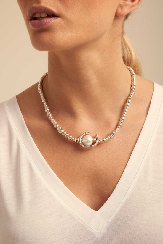 Uno de 50 silver Short Beaded Necklace with a Pearl COL0970