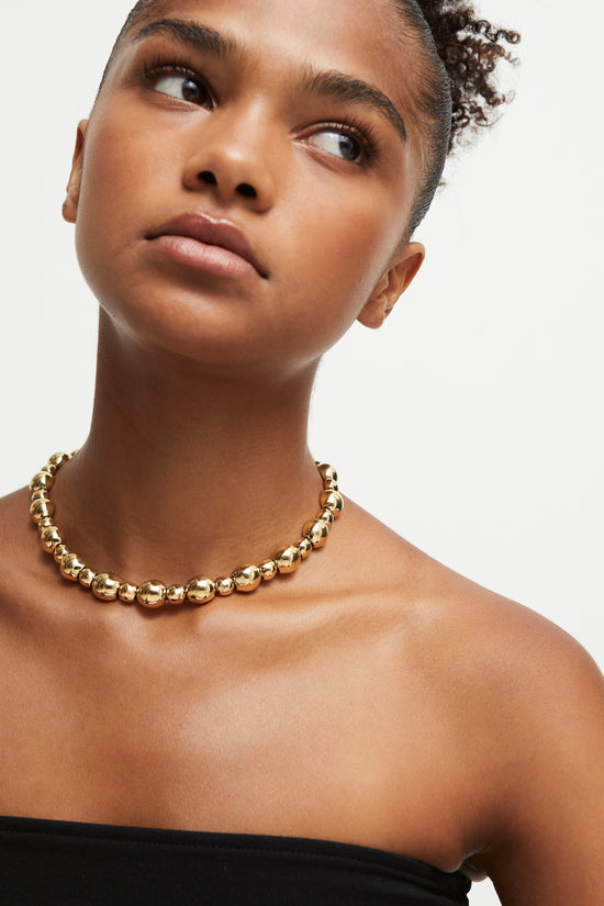 Uno de 50 Gold Beaded Short necklace COL1996
