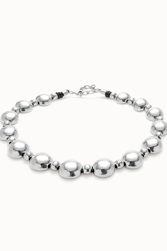 Uno de 50 Silver Beaded Necklace with Larger Central Bead COL1997