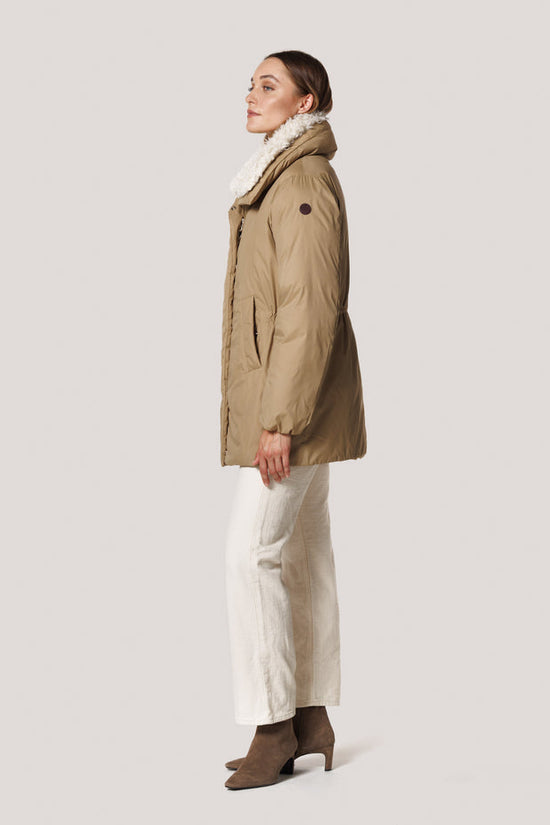 Creenstone Camel Short Coat with Detachable Faux Fur Inside